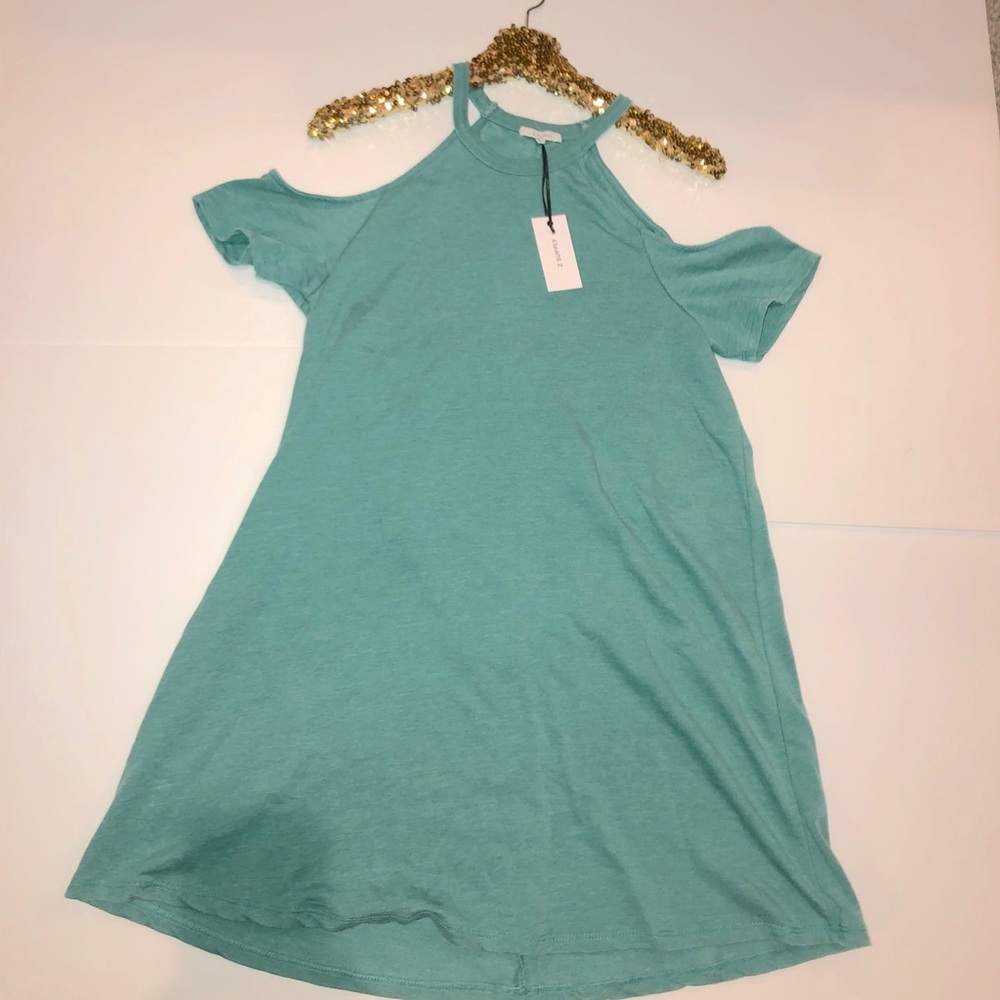 Z supply cold shoulder dress - Picture 5 of 8
